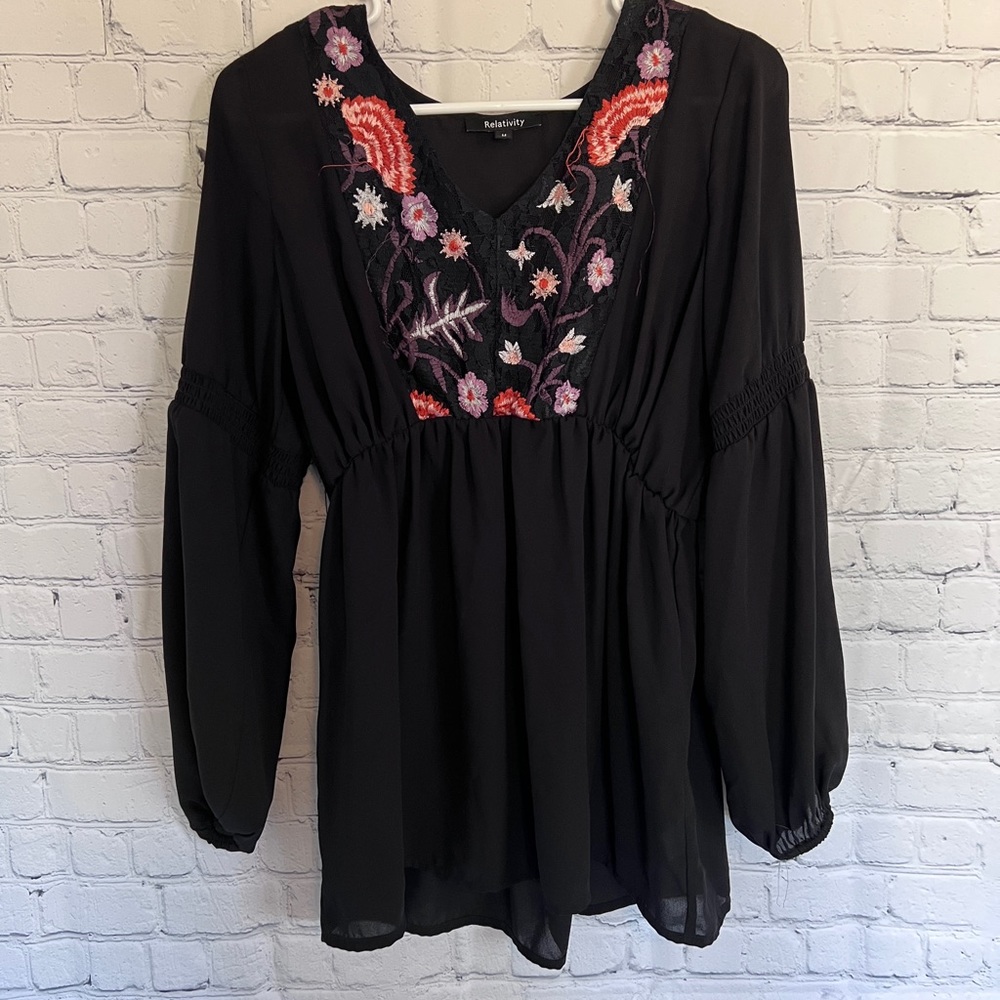 RELATIVITY DRESS TOP